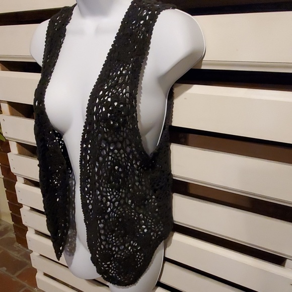 MARIE Y knitted vest. #502 - Picture 3 of 7